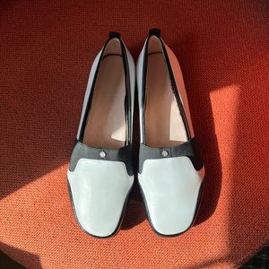 New Taryn Rose “Tolar” flats, white size 9M